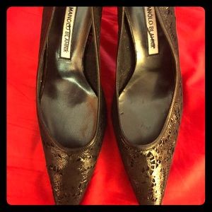 Manolo blahnik lace laser cut pumps